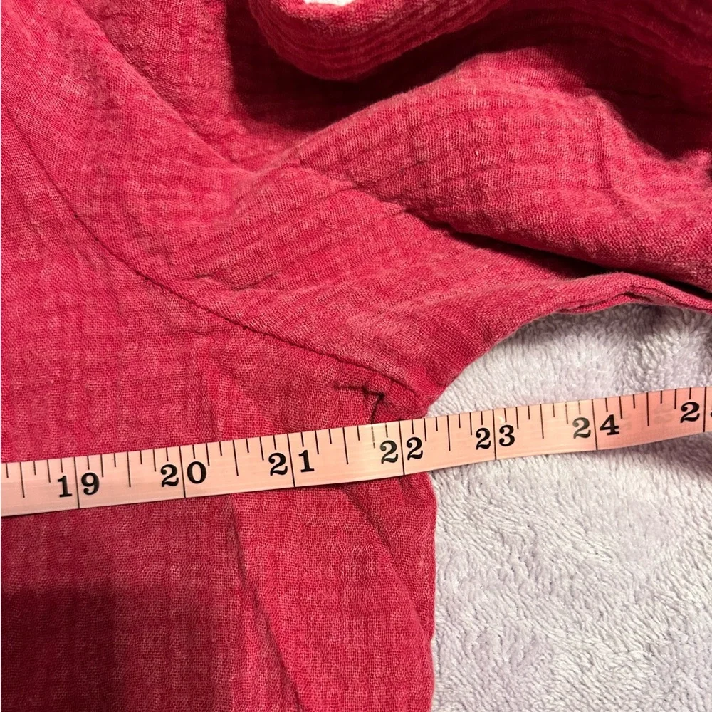 Ott Magenta Ruffle Hem Top - Picture 8 of 11